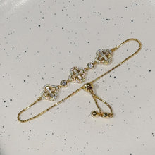 Flower bracelet
