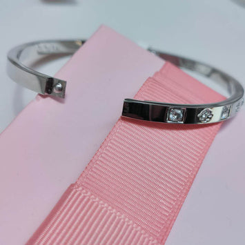 Square & Blossom Bangle