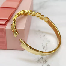 Ivory Sparkle Heart Bangle