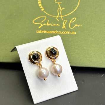 Tiger eye with hanging pearl earrings