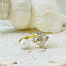 Square diamond pearl ring