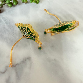 Lotus leaf brooch