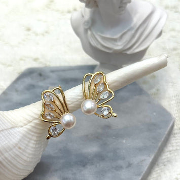 Butterfly pearl earrings