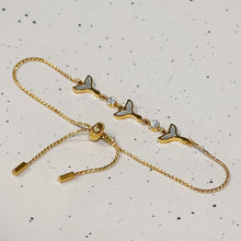Triple tail bracelet