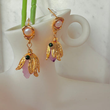 Pearl with hanging flower earrings
