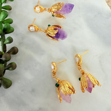 Pearl with hanging flower earrings