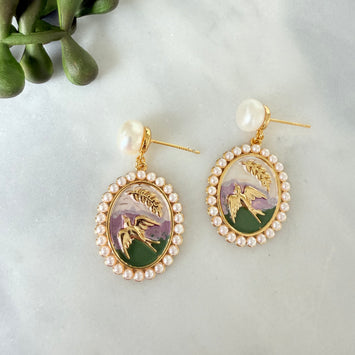 Pearl with hanging bird painting earrings