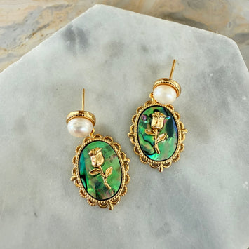 Pearl with shell painting earrings