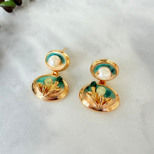 Shell earrings