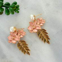 Pearl with hanging flower earrings