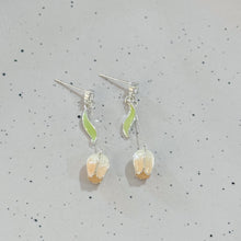 Sliver rose earrings