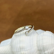 Double pearls with diamond ring