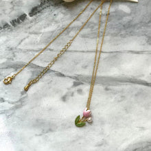 Tulipan Pendant Necklace