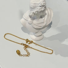 Golden bow bracelet
