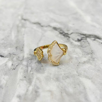 Diamond and shell ring