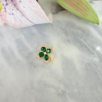 Four leaf brooch