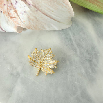 Maple leaf brooch