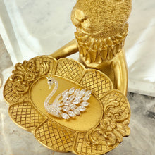 Swin brooch