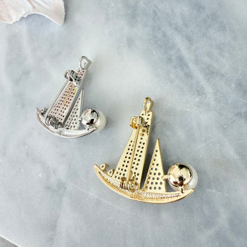 Boat brooch
