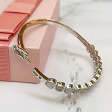 Shell Sparkle Heart Bangle