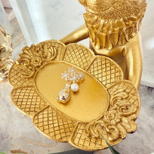 Flower brooch