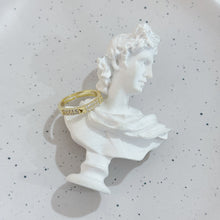 Square designed ring