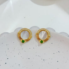 Shell earring