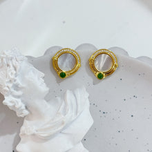 Shell earring