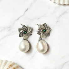 Pearl & Bloom Drop Earrings