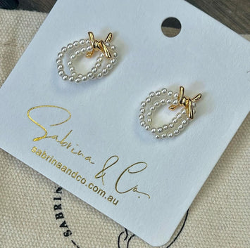 Pearl gold bow earrings