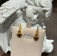 Golden square with leaf earrings