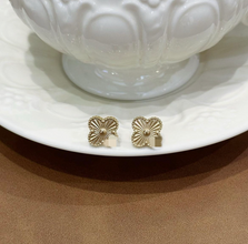 Laser lucky clover earring