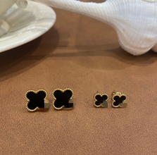 Large lucky clover earring