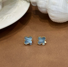 Large lucky clover earring