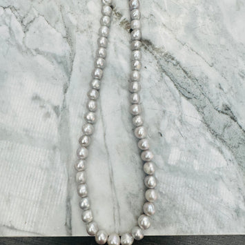 Grey fresh water pearl necklace