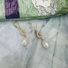 Diamond water droplet with hanging pearl earrings