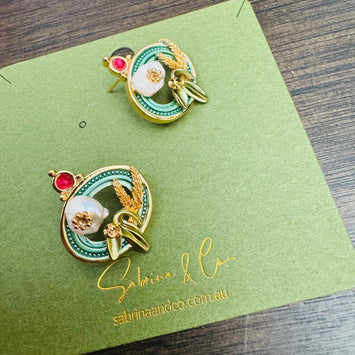 Red stone with pearl earrings