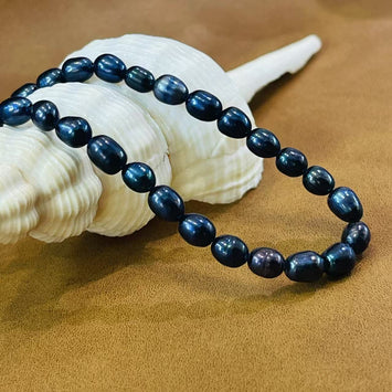 Navy blue fresh water pearl necklace