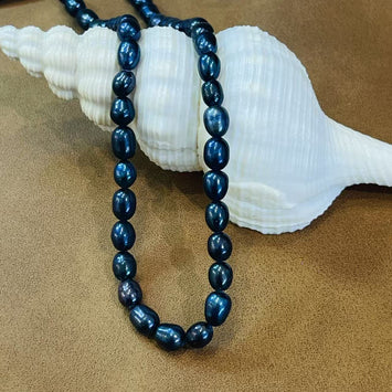 Navy blue fresh water pearl necklace