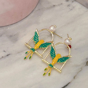 Pearl with bird earrings