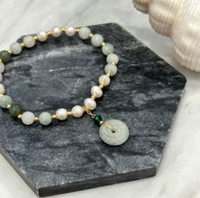 Jade with fresh water pearl bracelet