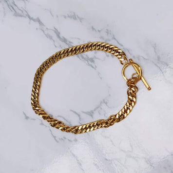 Toggle Chain Bracelet
