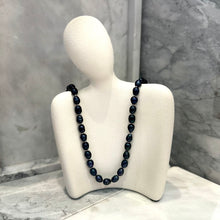 Black fresh water pearl necklace