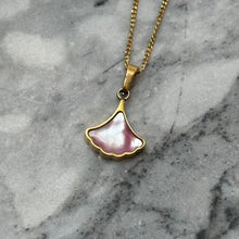 Waterproof Pink Shell Fan Necklace