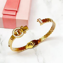 Waterproof Horseshoe Bangle