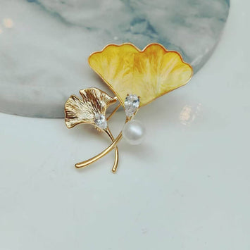 Gold Ginko Pearl Brooch