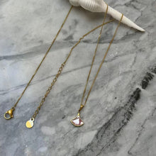 Waterproof Pink Shell Fan Necklace