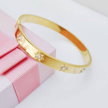 Stainless Steel Glow Star Bangle