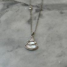 Luna Shell Fan Necklace