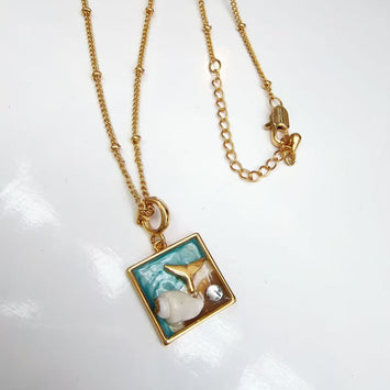 Beach Vibe Square Necklace